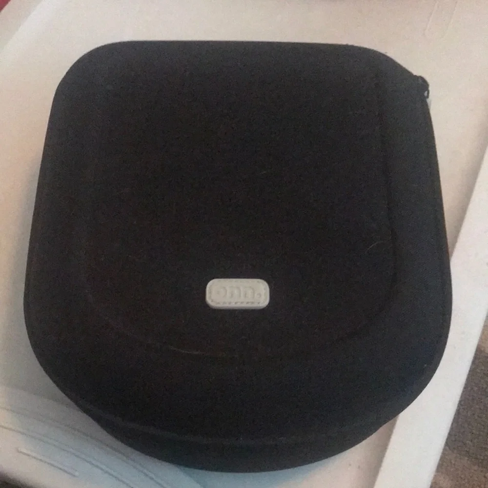 ONN Black Hard Shell Case